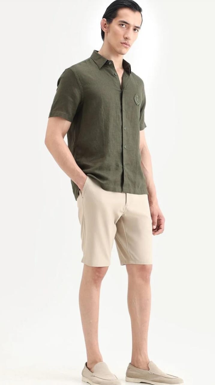 Men's Short-Sleeve Linen Shirt in Olive Green