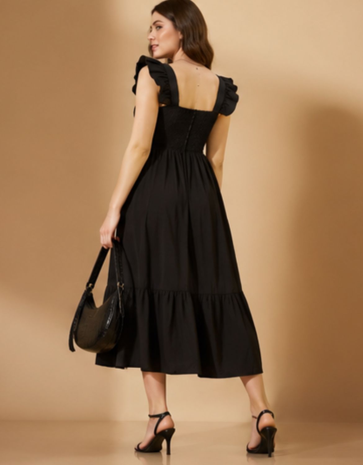 Women’s Black Sleeveless Smocked Maxi Dress