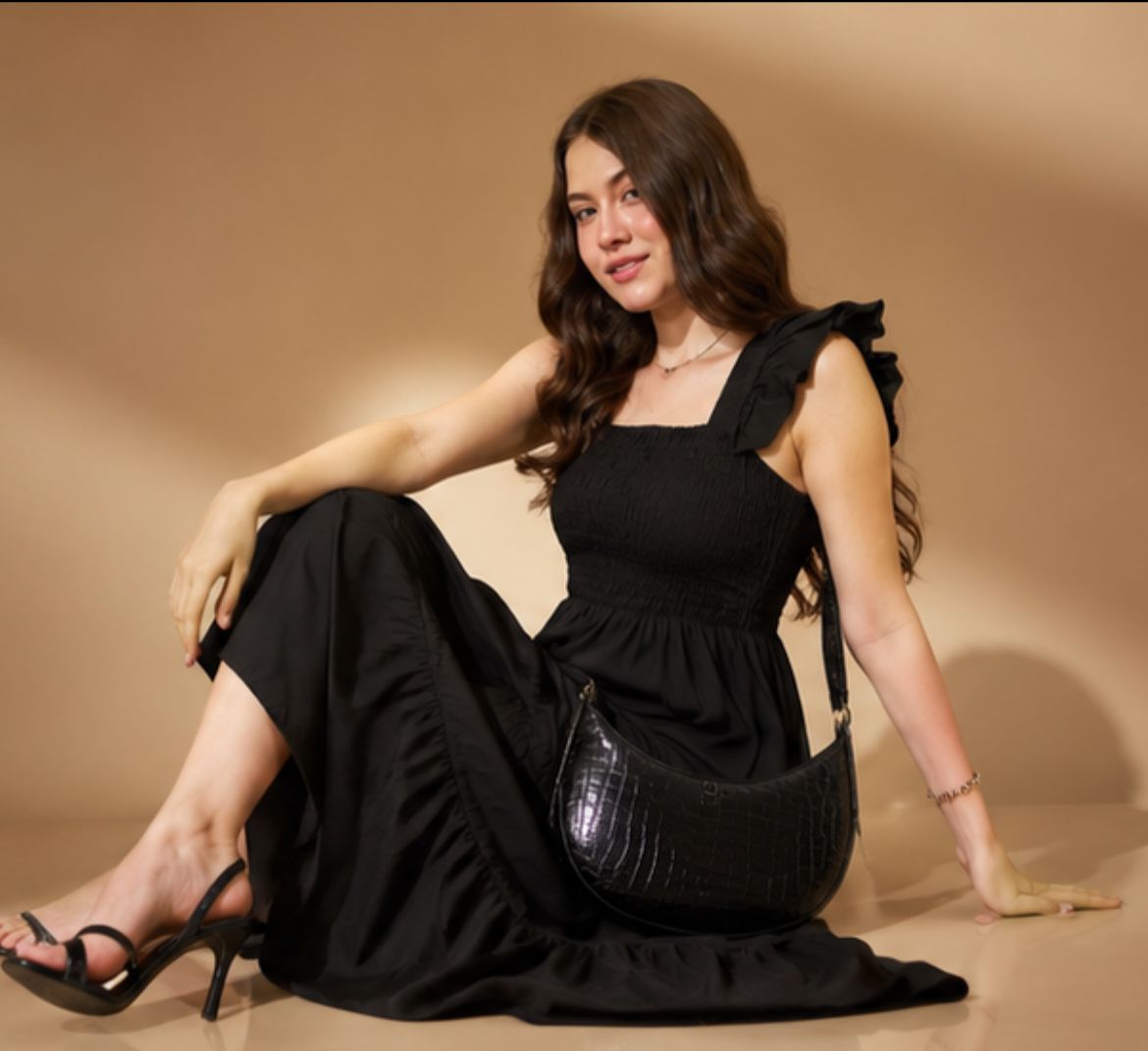 Women’s Black Sleeveless Smocked Maxi Dress